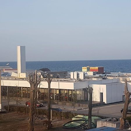 Vila Regal Mamaia Eksteriør billede